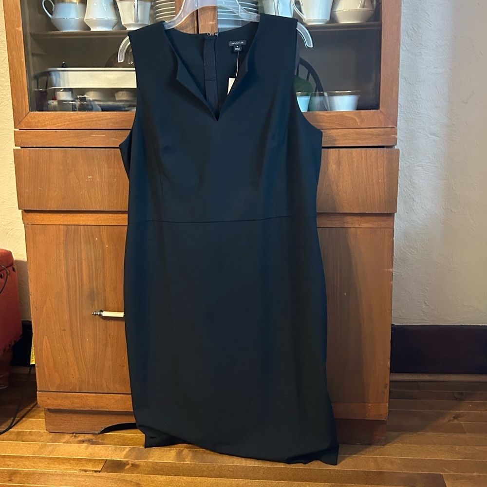 Ann Taylor sleeveless little black dress LBD size 14 NWT
